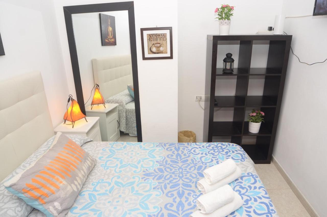 Habitacion Malaga Centro Exterior photo